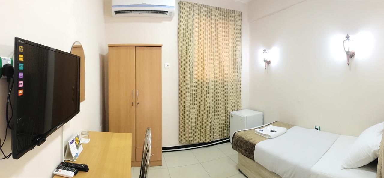 Al Hadow Hotel มัสกัต ภายนอก รูปภาพ