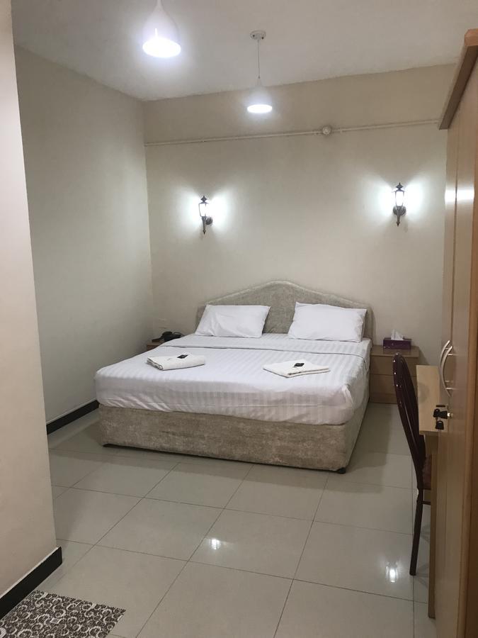 Al Hadow Hotel มัสกัต ภายนอก รูปภาพ